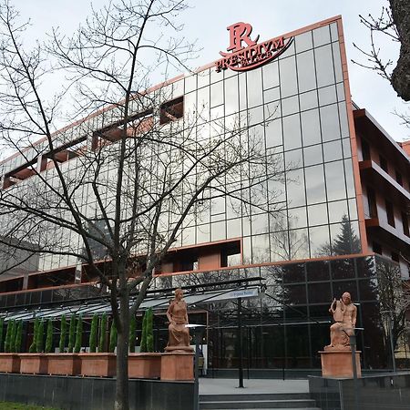 Hotel Presidivm Palace Lovech Esterno foto