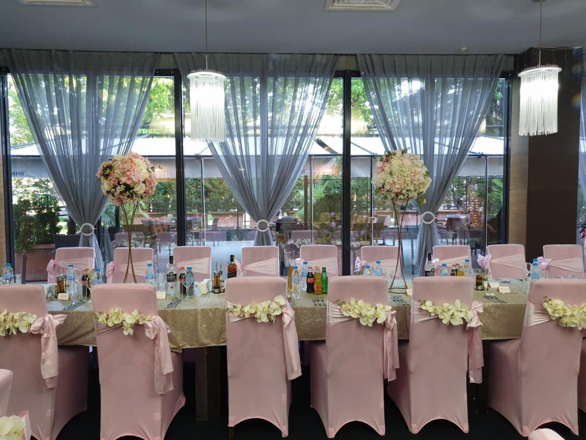 Hotel Presidivm Palace Lovech Esterno foto