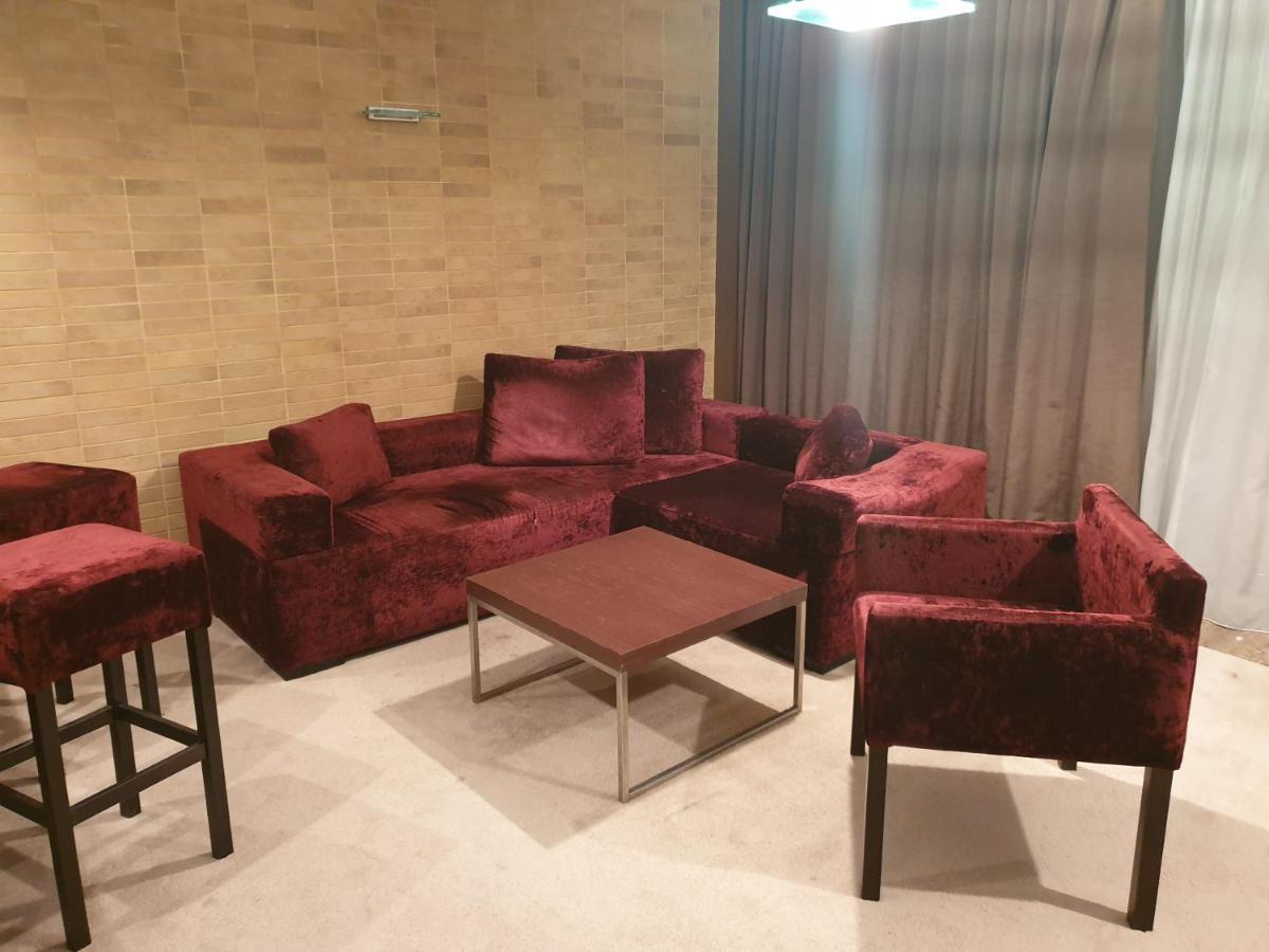 Hotel Presidivm Palace Lovech Esterno foto