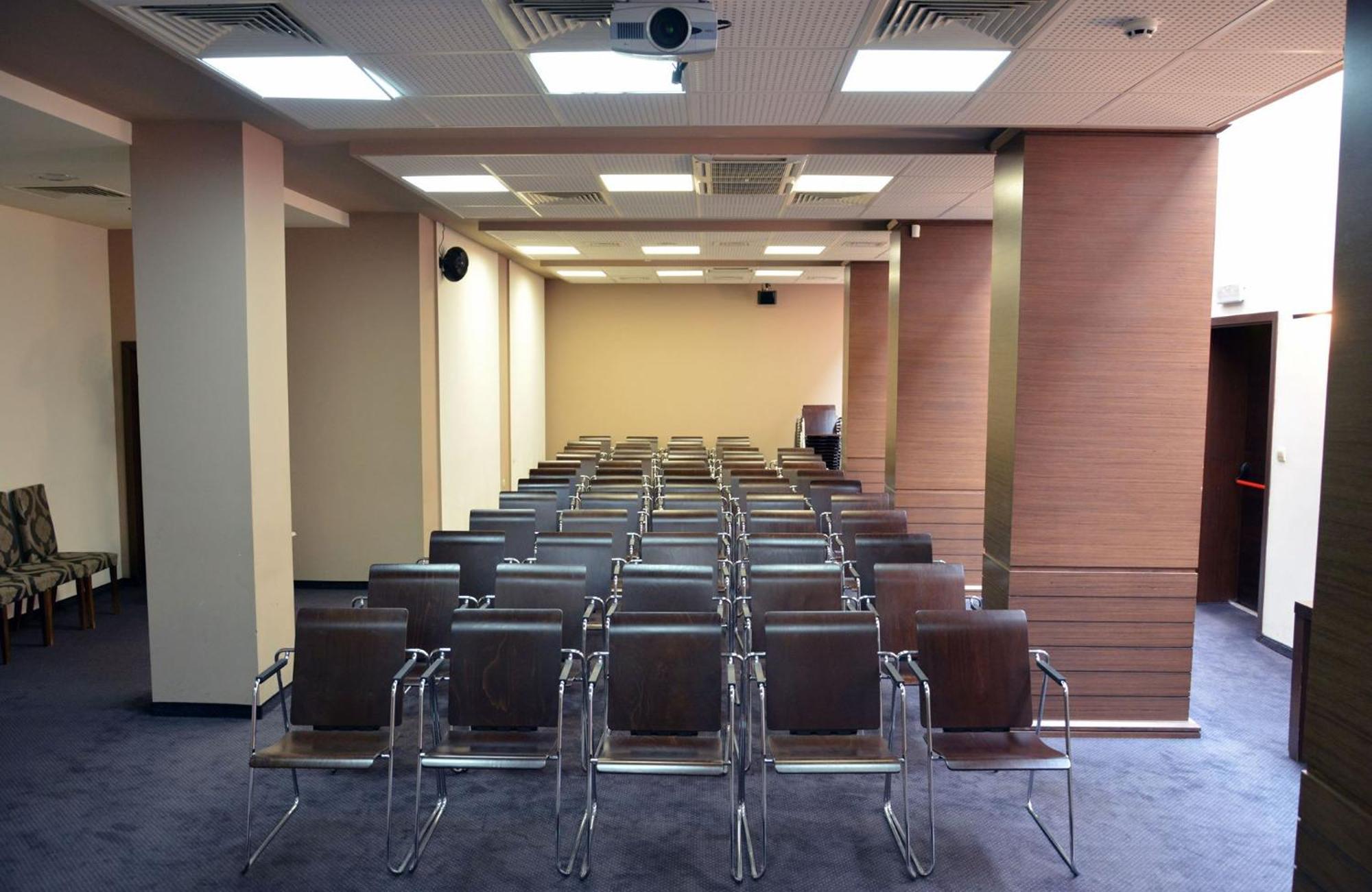 Hotel Presidivm Palace Lovech Esterno foto