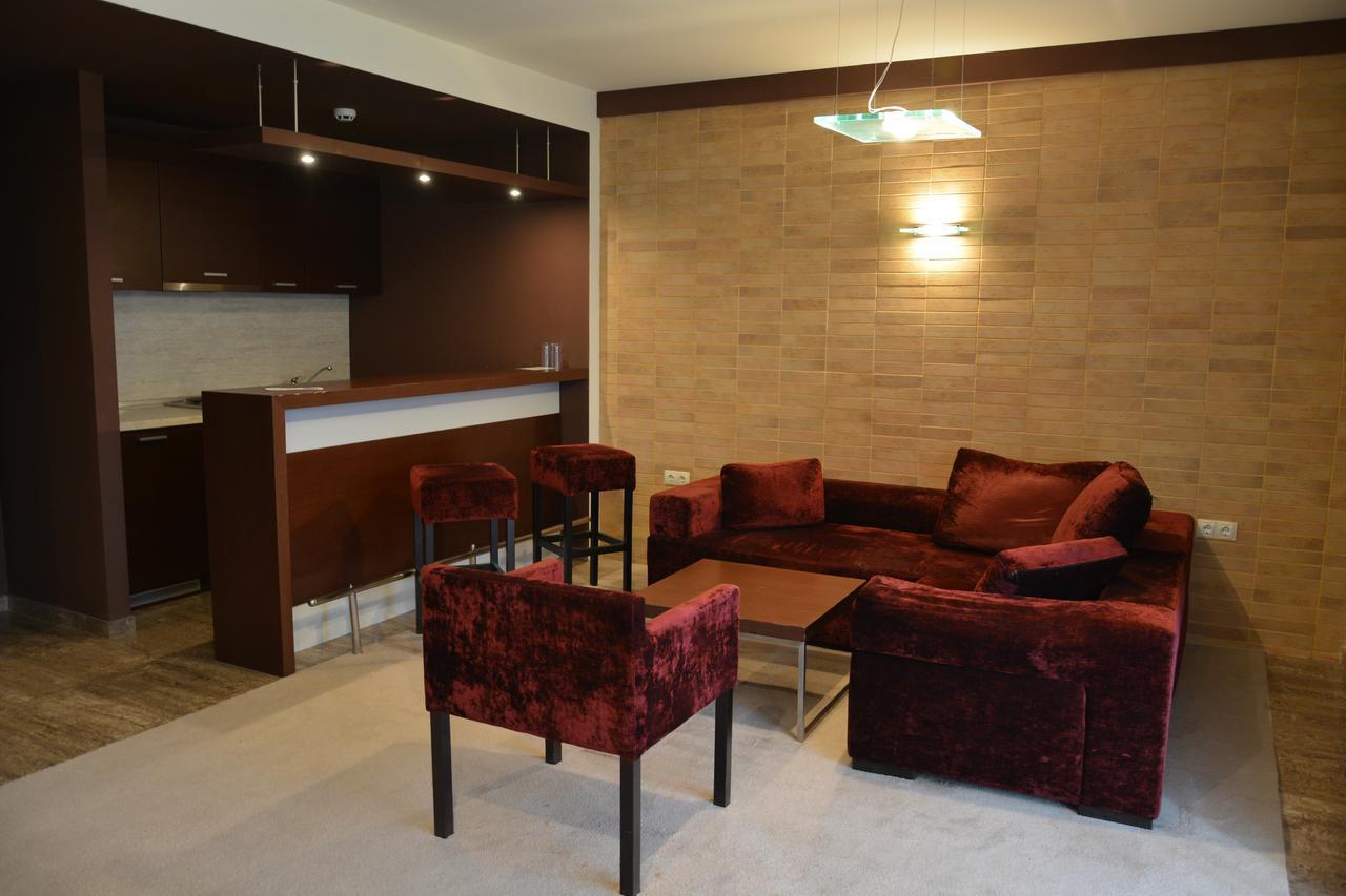 Hotel Presidivm Palace Lovech Esterno foto